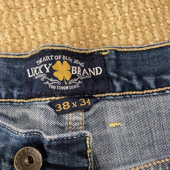 Size 38x34 Men’s Lucky Brand Jeans - Picture 4 of 14